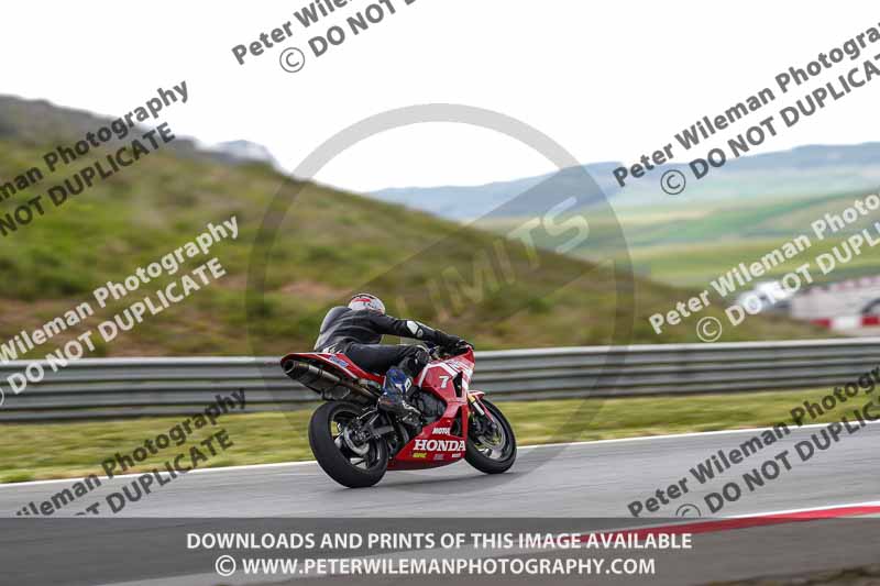 cadwell no limits trackday;cadwell park;cadwell park photographs;cadwell trackday photographs;enduro digital images;event digital images;eventdigitalimages;navarra;no limits trackdays;peter wileman photography;racing digital images;trackday digital images;trackday photos